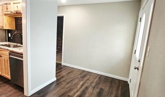 861 Oak Crst, Baxter Springs, KS 66713