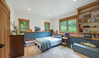 158 McCaffery Lookout Trl, Bigfork, MT 59911