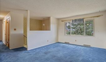 6921 POULOS Dr, Cheyenne, WY 82009
