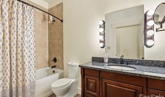 14 Sunset Dr, Asheville, NC 28804