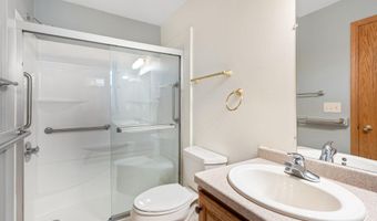 1706 22nd Ave SW, Austin, MN 55912