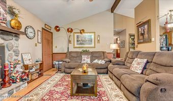 222 Keats Ln, Albrightsville, PA 18210