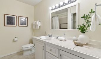 1039 Stevenson St, Santa Rosa, CA 95404
