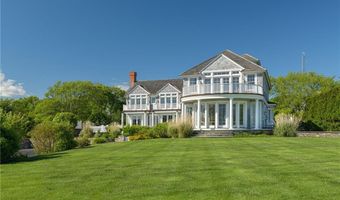 41 Castle Hill Ave, Newport, RI 02840