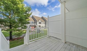 305 Rembrandt Way 305, Abington, MA 02351