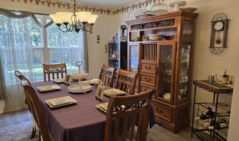 32 Pulaski Dr, Barnegat, NJ 08005