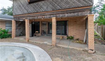 1208 N Woodlawn Dr, Alice, TX 78332
