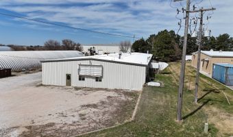 105 Hamilton St, Aurora, NE 68818