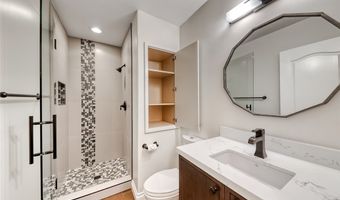 2122 Mooreview St, Henderson, NV 89012