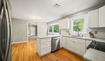 225 Bethmour Rd, Bethany, CT 06524