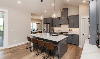 652 Xanadu Pl, Ames, IA 50014