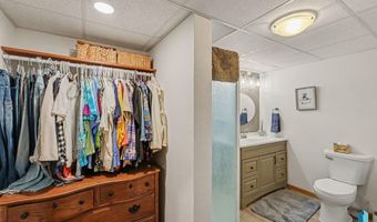 208 E Short St, Beresford, SD 57004