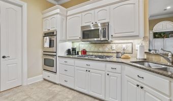 166 Woodlands Glen Cir, Brandon, MS 39047