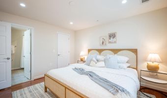 4113 S FOUR MILE RUN Dr #404, Arlington, VA 22204