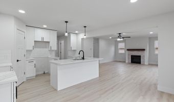 2004 Green Acres Dr, Adrian, MI 49221