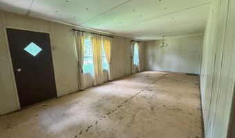 6122 Poplar Rd, Albany, GA 31705