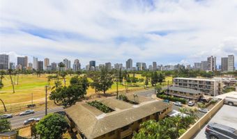 2916 Date St 6F, Honolulu, HI 96816