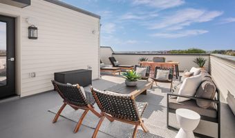 22149 MIDMOORE Dr, Ashburn, VA 20148