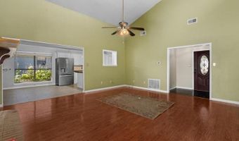 107 S Parkridge Dr, Benton, LA 71006