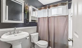 8511 Talma Ct, Affton, MO 63123