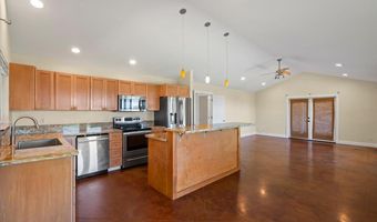 57 Awalau Rd B, Haiku, HI 96708
