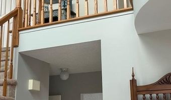 32 Toppinglift Dr, Bayville, NJ 08721