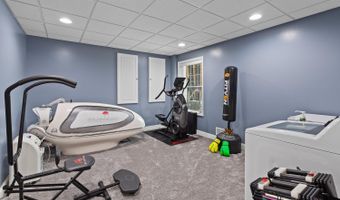 3144 Windmill Ct, Adrian, MI 49221