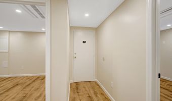 110 WISE St S 1, Arlington, VA 22204