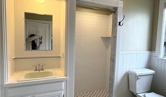 41 Walcott Ave, Jamestown, RI 02835