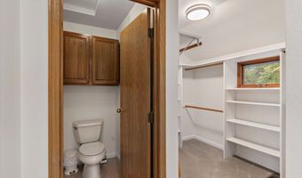 4690 Southpark Bluff Dr, Anchorage, AK 99516