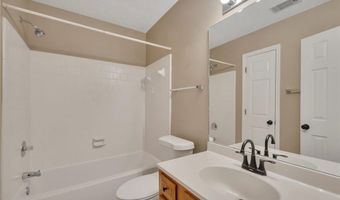 4935 Tanners Spring Dr, Alpharetta, GA 30022