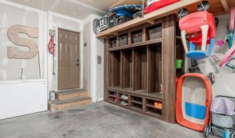 205 S Sunshine Ave, Brandon, SD 57005
