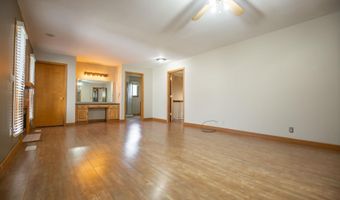 711 E Chubb St, Algona, IA 50511