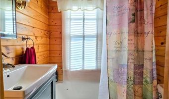 919 Genes Rd SE, Alexandria, MN 56308