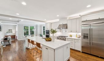 2354 N QUEBEC St, Arlington, VA 22207