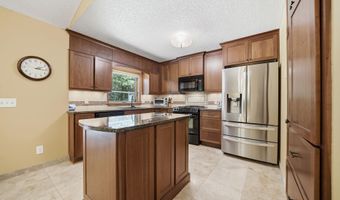 12568 Everest Ct E, Apple Valley, MN 55124