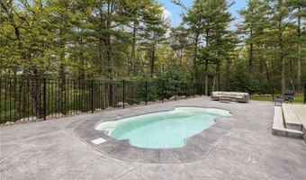 59 Club House Rd, Coventry, RI 02816