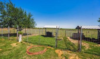 9404 Crow Ln, Adkins, TX 78101