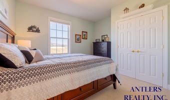 813 35th St, Cody, WY 82414