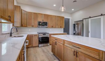 18521 Plano Trail Ln, Aurora, IN 47001