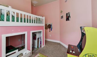 6934 OLD BENTON Dr, Apollo Beach, FL 33572