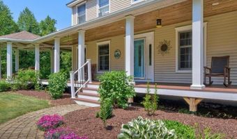 43 Skyline Rd, Bangor, ME 04401