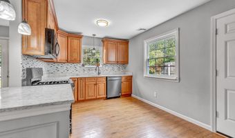 23 Sextant Dr, Barnegat, NJ 08005