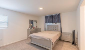 6421 Maple Leaf Ln, Riverbank, CA 95367