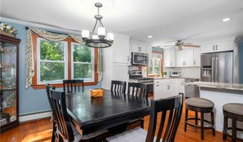 7 Aurora Dr, Cumberland, RI 02864