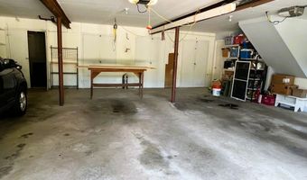 3 Arbor Dr 3, Brookfield, CT 06804