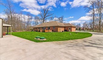 13265 Whitefeather Trl, Anna, OH 45302