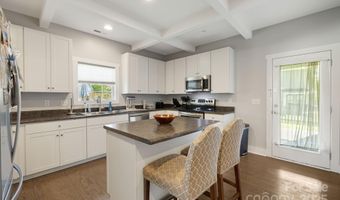 40 Hyde Park Pl, Arden, NC 28704