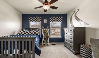42 EMERALD RIDGE Dr, Bear, DE 19701