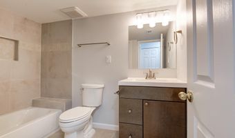 20600 CORNSTALK Ter 202, Ashburn, VA 20147